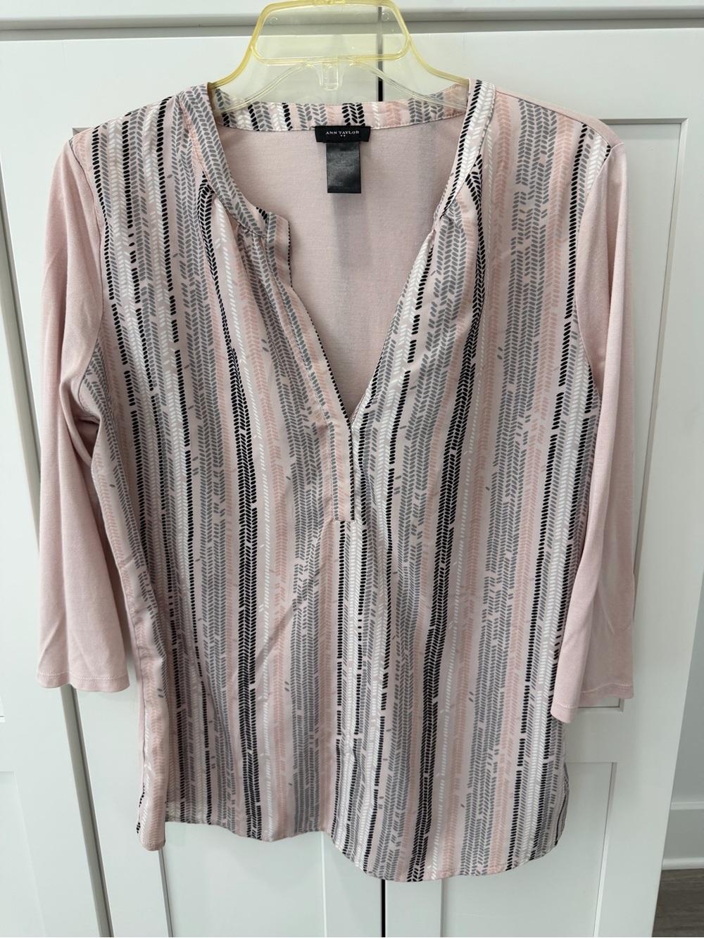 Ann Taylor Pink Striped V-Neck Women's Top